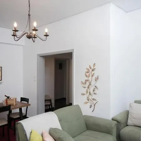Lovely,central, Spacious 2-bedrooms Appartement Le Pirée